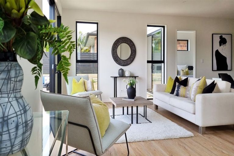 Photo of property in 7/5 Lemon Grove Lane, Greenhithe, Auckland, 0632