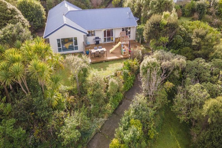 Photo of property in 7 Padstow Place, Camborne, Porirua, 5026
