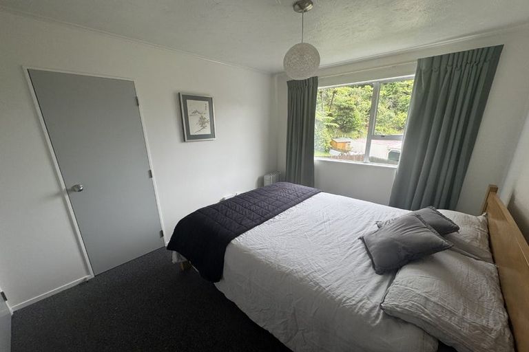 Photo of property in 56 Hathaway Avenue, Karori, Wellington, 6012