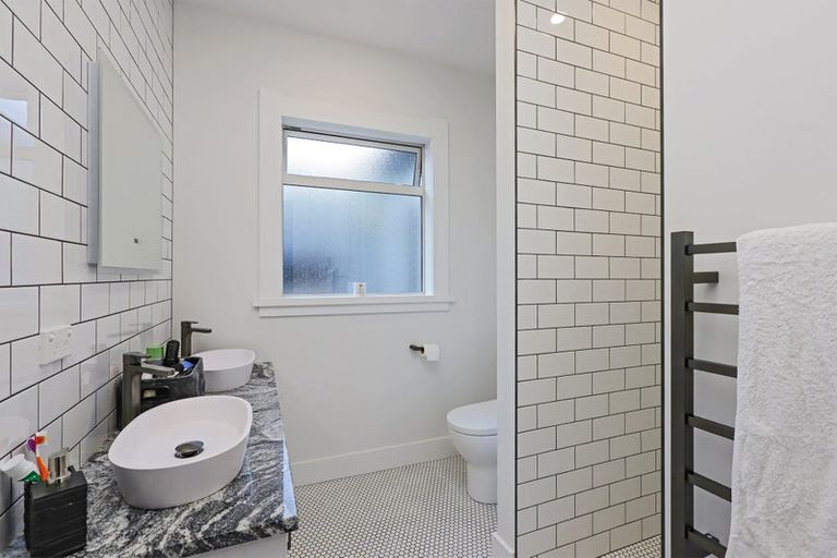 Photo of property in 3a Ridgeway Terrace, Taradale, Napier, 4112