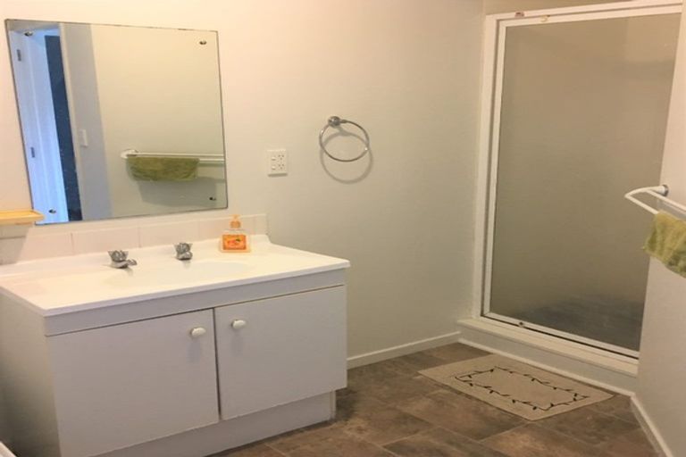 Photo of property in 10/3 Erewhon Place, Birkdale, Auckland, 0626