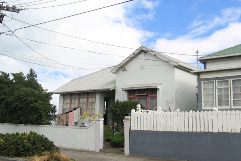 Photo of property in 1 Bay Street, Petone, Lower Hutt, 5012