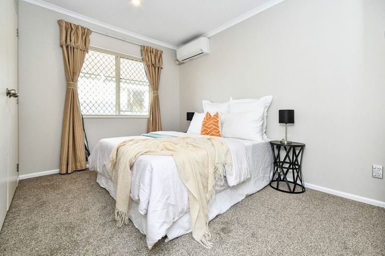 Photo of property in 12 Janway Avenue, Flat Bush, Auckland, 2016