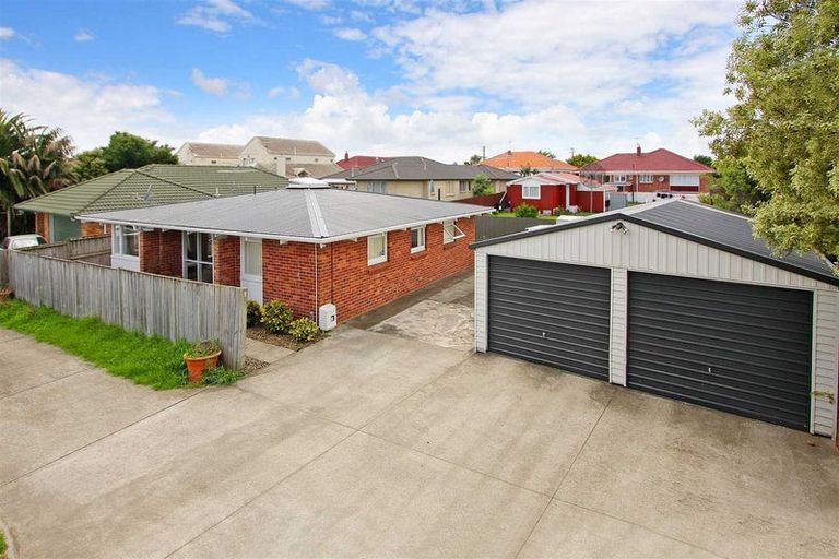 Photo of property in 79a Victoria Road, Papatoetoe, Auckland, 2025