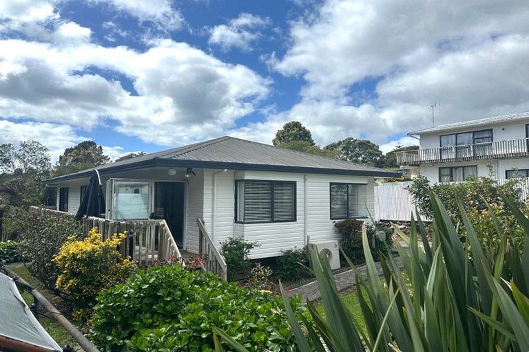 Photo of property in 21 Haruru Falls Road, Haruru, 0204