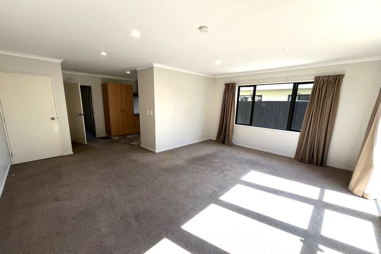 Photo of property in 4/67 Brockworth Place, Riccarton, Christchurch, 8011