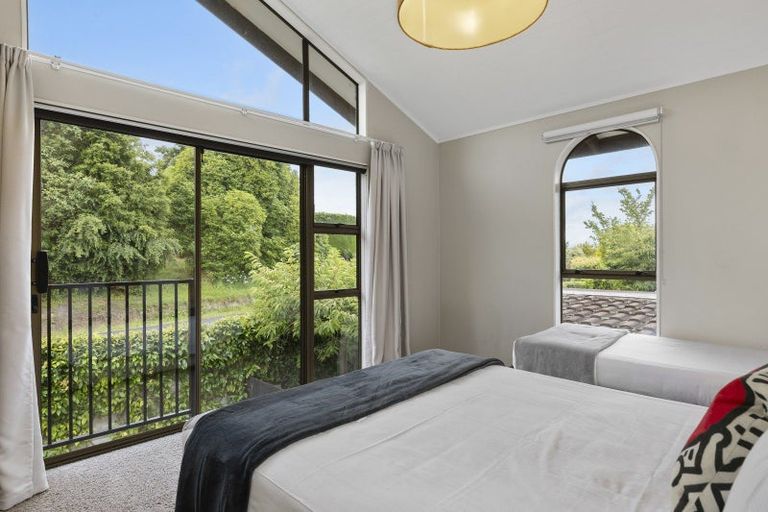 Photo of property in 817 Acacia Bay Road, Acacia Bay, Taupo, 3330