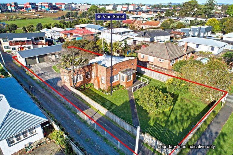 Photo of property in 45 Vine Street, Mangere East, Auckland, 2024