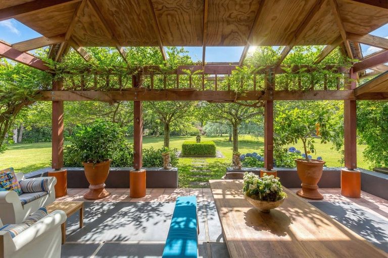 Photo of property in 42 Kuratawhiti Street, Greytown, 5712