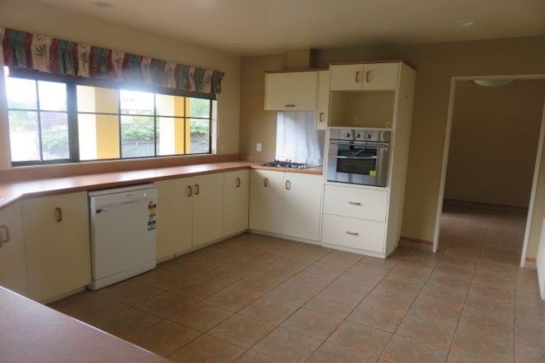 Photo of property in 37 Keswick Crescent, Huntington, Hamilton, 3210