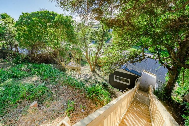 Photo of property in 67 Renown Road, Raumati South, Paraparaumu, 5032