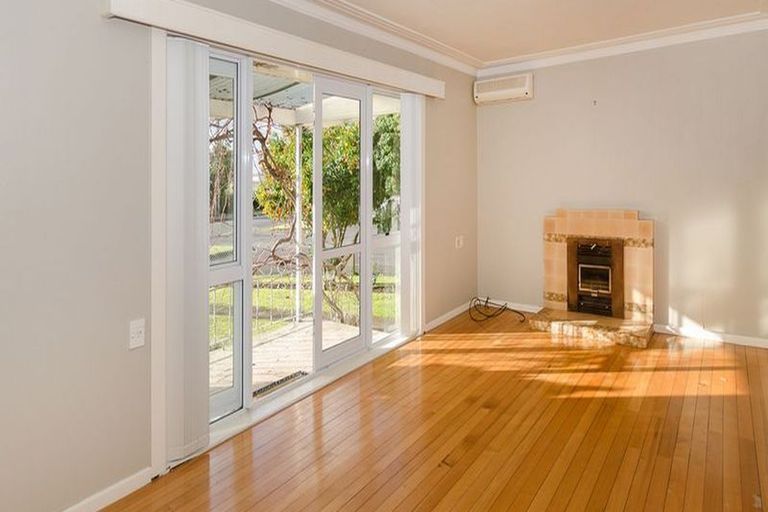 Photo of property in 46 Queen Street, Papakura, 2110