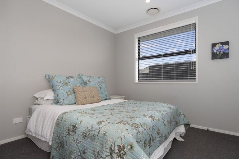 Photo of property in 15 Charlotte Drive, Omokoroa, 3114