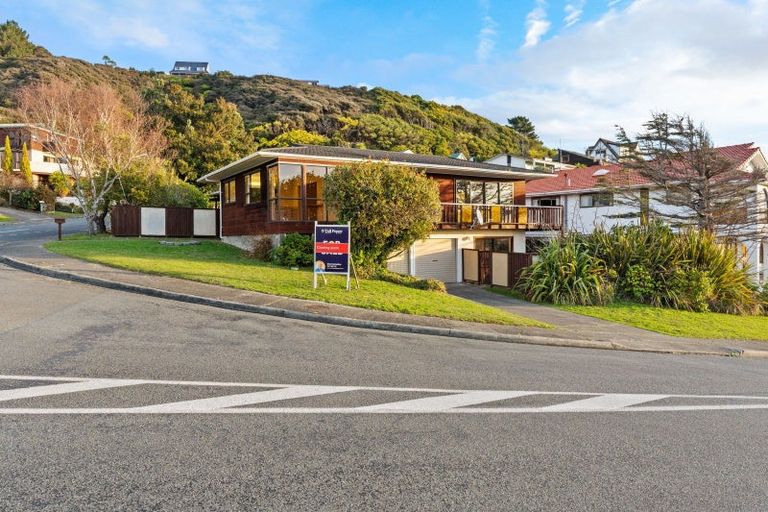 Photo of property in 40 Bosun Terrace, Whitby, Porirua, 5024