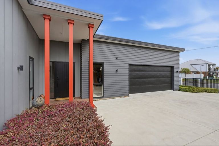 Photo of property in 190 Withells Road, Avonhead, Christchurch, 8042