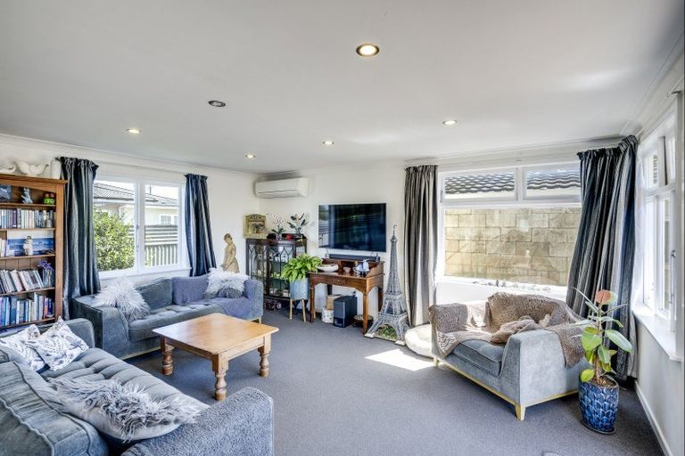 Photo of property in 1 Marshall Street, Onekawa, Napier, 4110