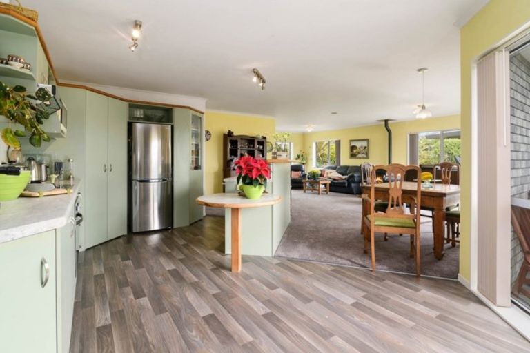 Photo of property in 26 Hoyte Place, Pukehangi, Rotorua, 3015