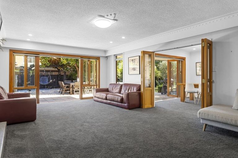 Photo of property in 89a Memorial Avenue, Ilam, Christchurch, 8053