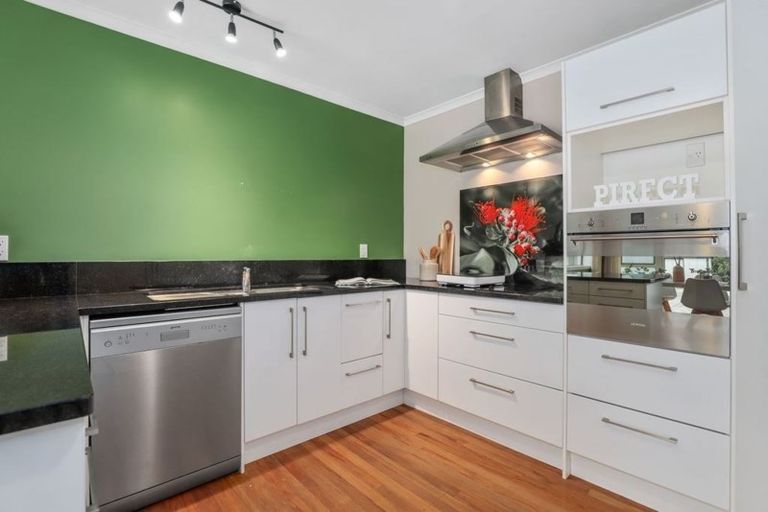 Photo of property in 15 Eton Drive, Hillcrest, Hamilton, 3216