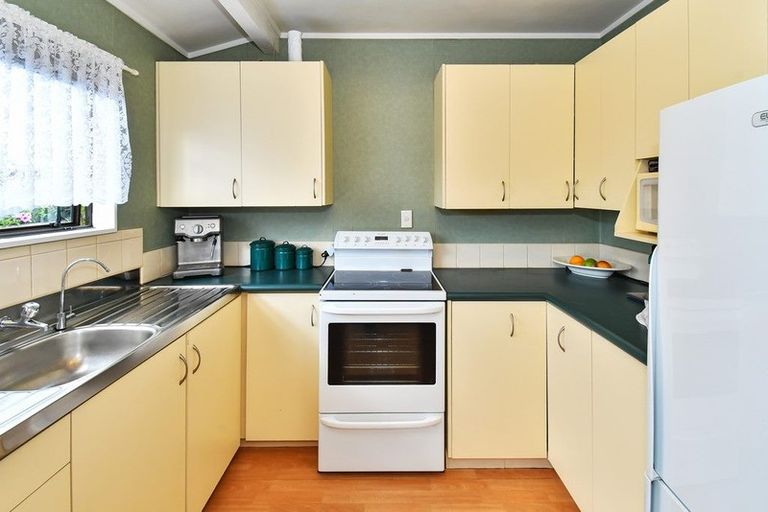 Photo of property in 2/160 Porchester Road, Papakura, 2110