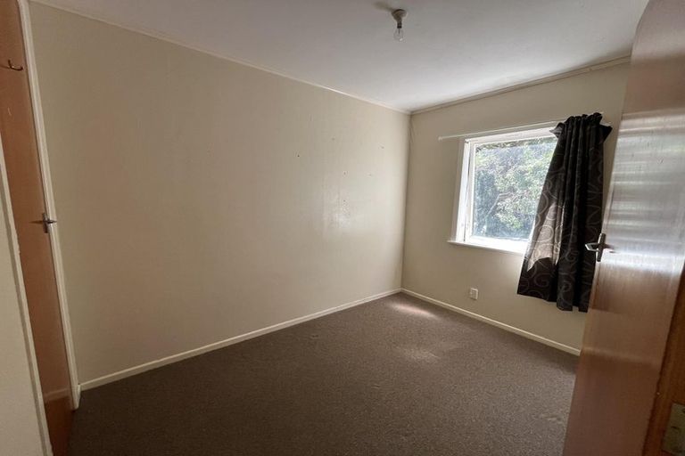 Photo of property in 15a Rakeiora Grove, Korokoro, Lower Hutt, 5012