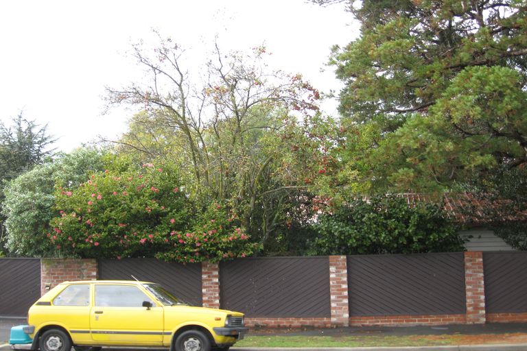 Photo of property in 124 Clyde Road, Ilam, Christchurch, 8041