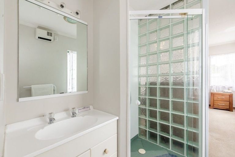 Photo of property in 54 Cedar Drive, Paraparaumu Beach, Paraparaumu, 5032