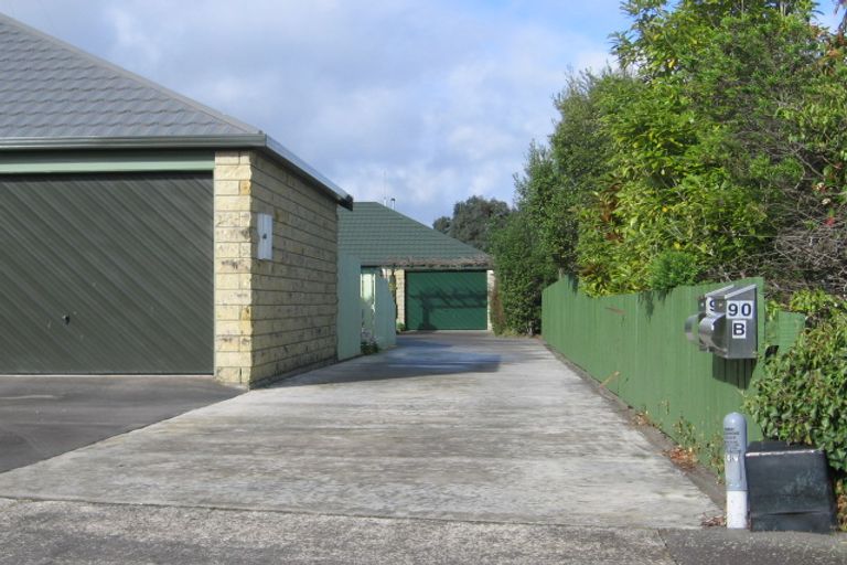 Photo of property in 90c Florence Avenue, Palmerston North, 4414