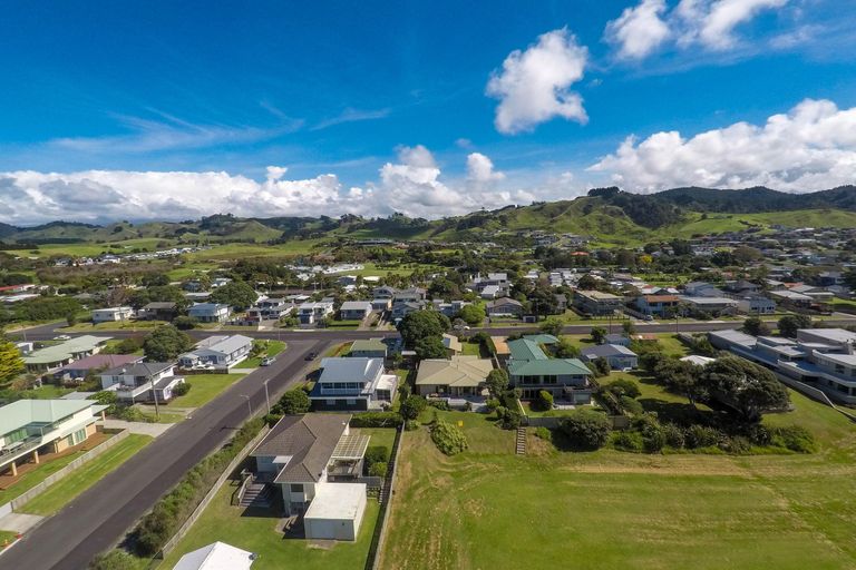 Photo of property in 21 Dillon Street, Waihi Beach, 3611