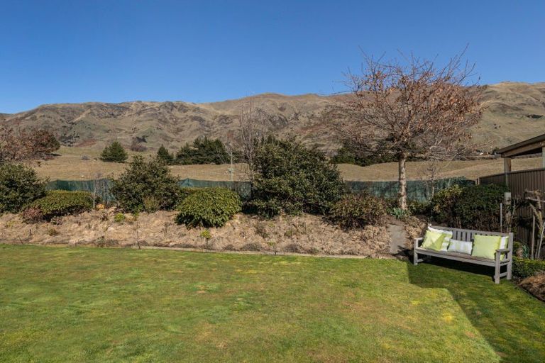 Photo of property in 50 Kelliher Drive, Wanaka, 9305