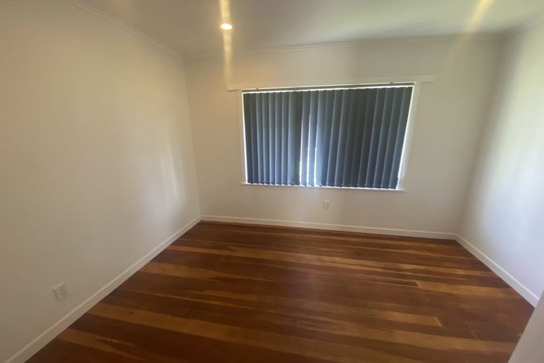 Photo of property in 21 Myers Road, Manurewa East, Auckland, 2102