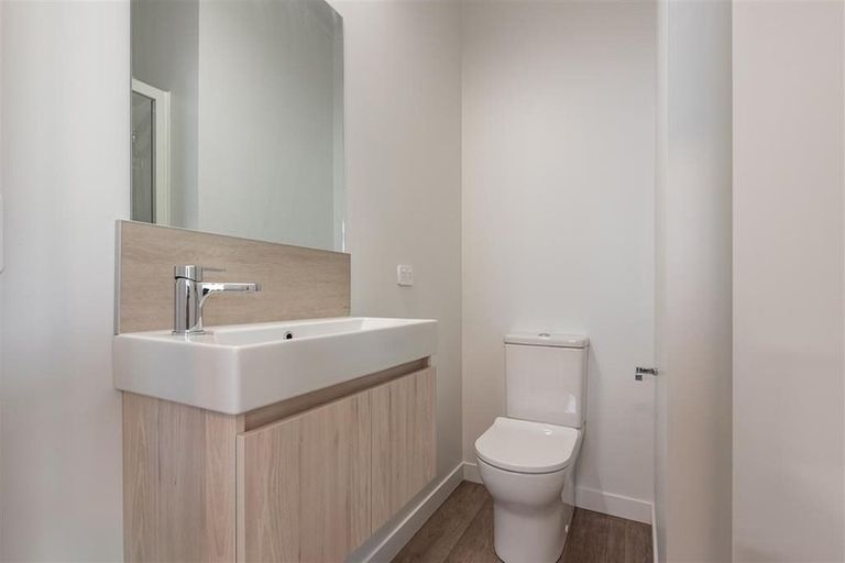 Photo of property in 15 Hall Street, Newtown, Wellington, 6021