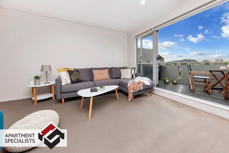 Photo of property in 325/26 Morningside Drive, Morningside, Auckland, 1025