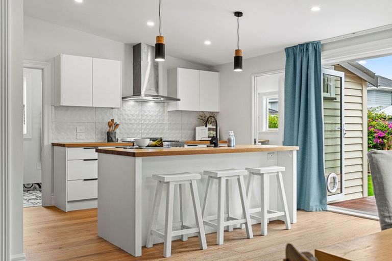 Photo of property in 1/156 Canon Street, Edgeware, Christchurch, 8013