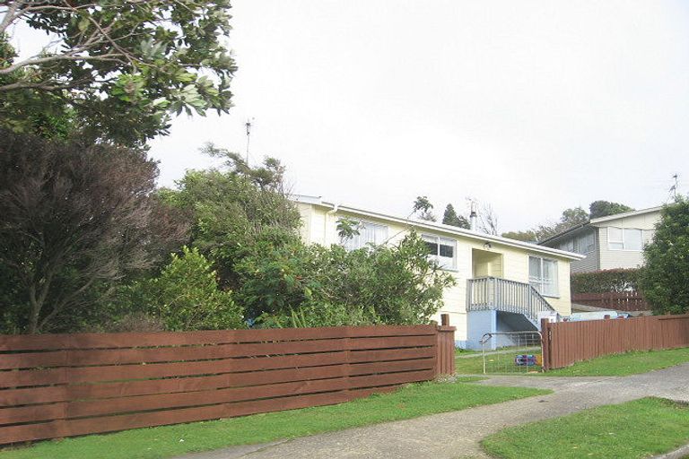 Photo of property in 11 Beaumaris Crescent, Ascot Park, Porirua, 5024