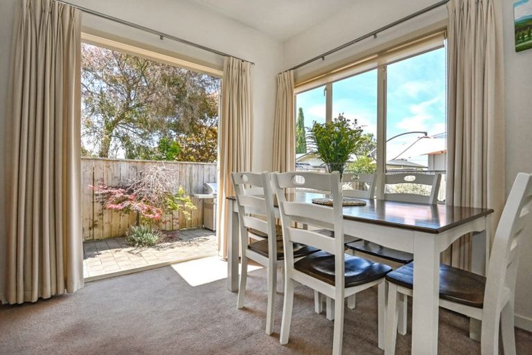 Photo of property in 19a Guthrie Road, Havelock North, 4130