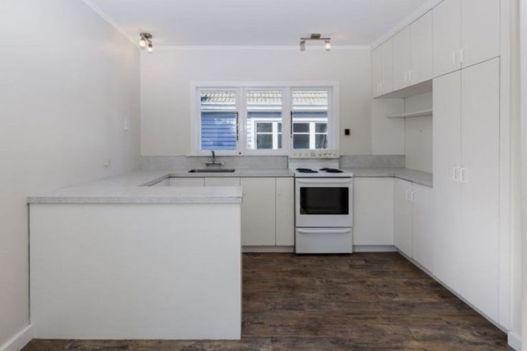 Photo of property in 34 Sugden Street, Spreydon, Christchurch, 8024