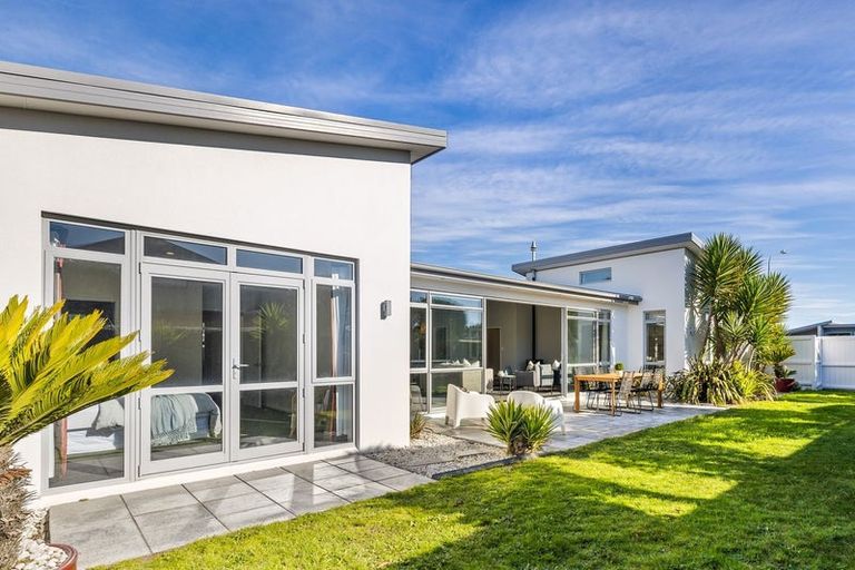 Photo of property in 66 Lamorna Road, Parklands, Christchurch, 8083