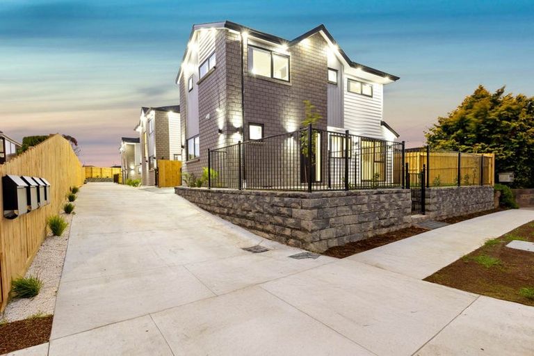 Photo of property in 14a Graeme Avenue, Mangere East, Auckland, 2024