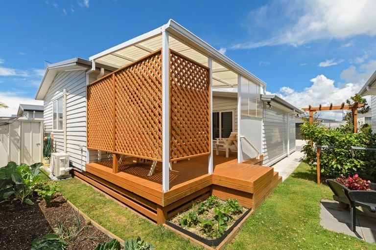 Photo of property in 11 Kamahi Crescent, Papamoa Beach, Papamoa, 3118