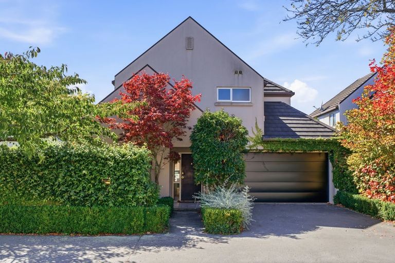 Photo of property in 2 Clissold Street, Merivale, Christchurch, 8014