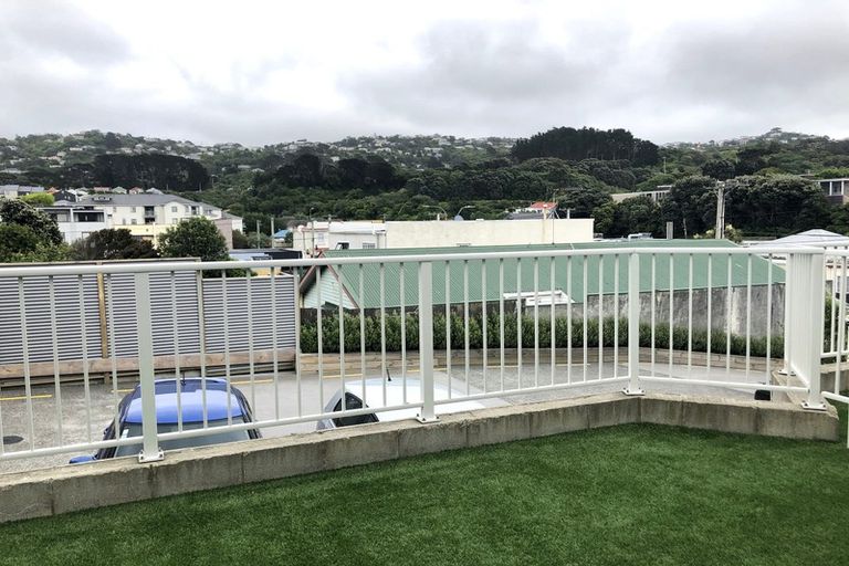 Photo of property in 4/21 Luxford Street, Berhampore, Wellington, 6023