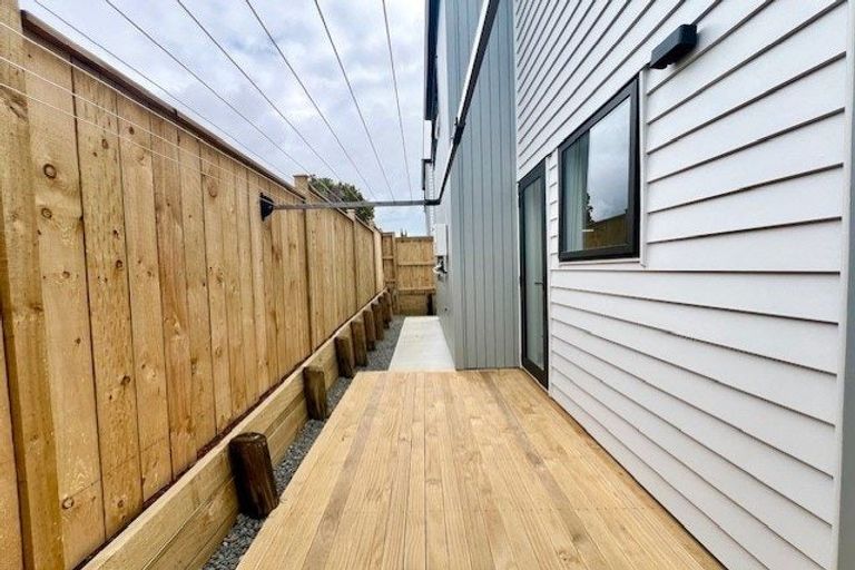 Photo of property in 56a Casuarina Road, Half Moon Bay, Auckland, 2012