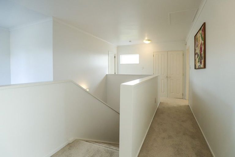 Photo of property in 11 Amherst Place, Albany, Auckland, 0632
