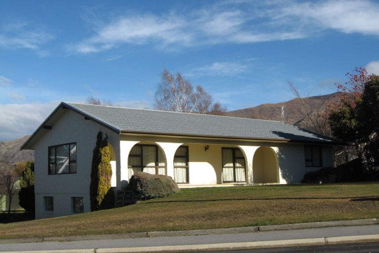 Photo of property in 182 Plantation Road, Wanaka, 9305