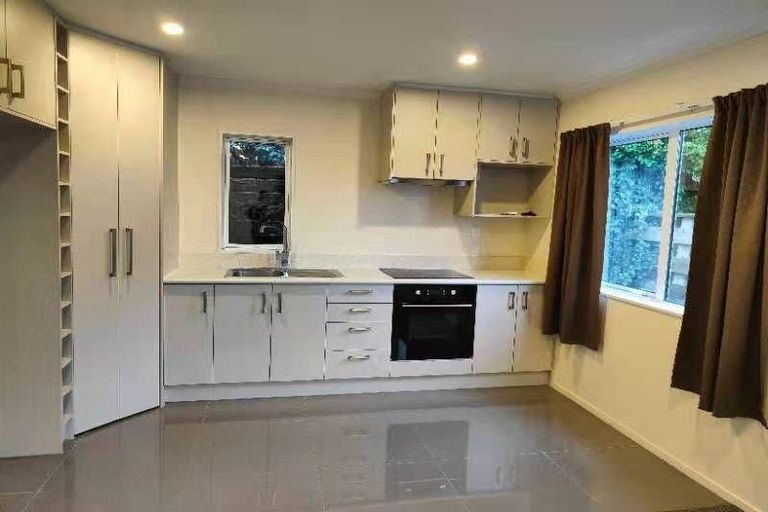 Photo of property in 4 Marvon Downs Avenue, Pakuranga Heights, Auckland, 2010