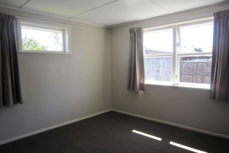 Photo of property in 2/264a Fergusson Drive, Heretaunga, Upper Hutt, 5018