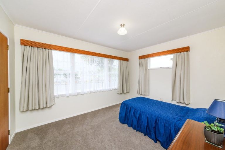 Photo of property in 12 Dewe Avenue, Feilding, 4702