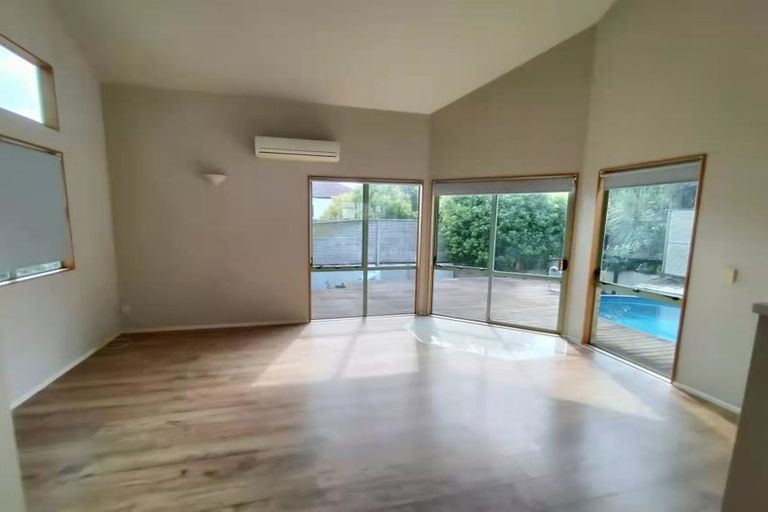 Photo of property in 2/39 Gibraltar Street, Howick, Auckland, 2014