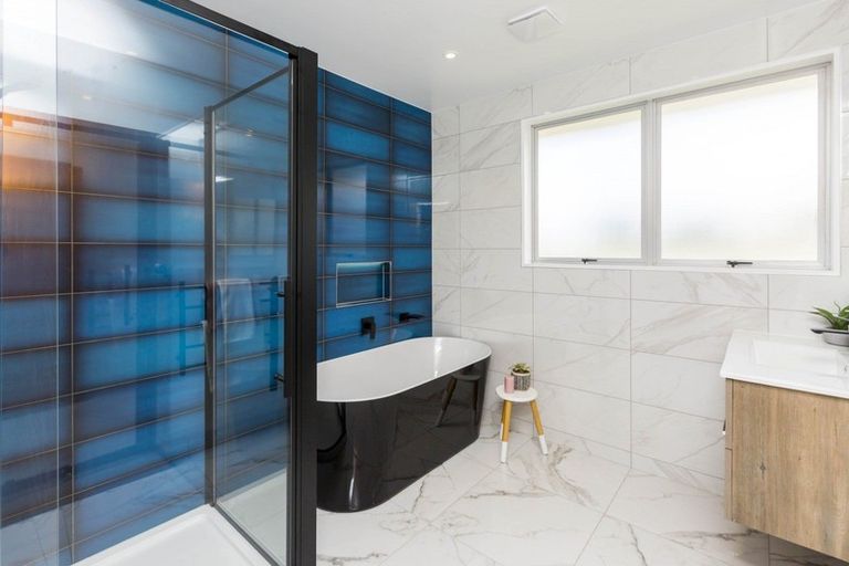 Photo of property in 15 Haylock Grove, Totara Park, Upper Hutt, 5018